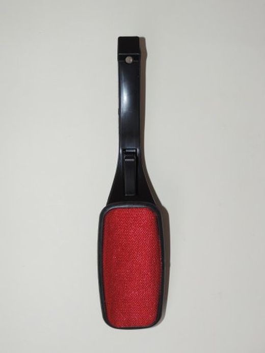 Cepillo Ropa Giratorio Quitapelusas