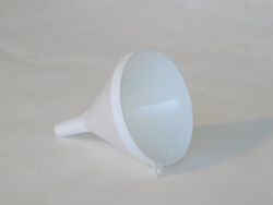 Funil Fervik 19 Cm R-771