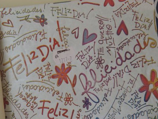Papel para presente sortido (1X40) R-3522