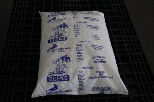 Sal Salinera Peladilla Vacuum 99% 25 Kg precio 1K